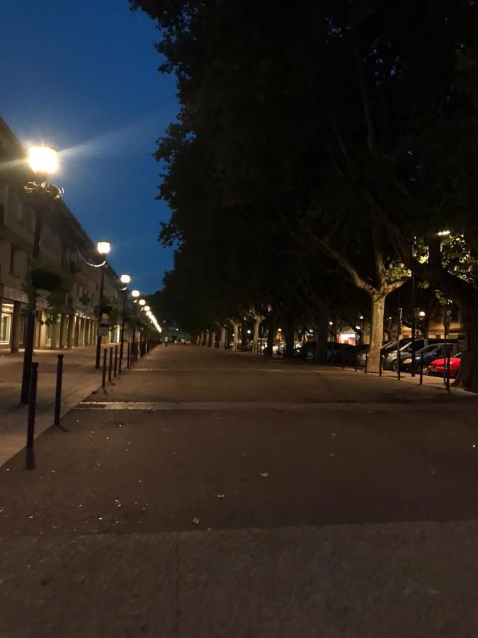 Au Coeur De *